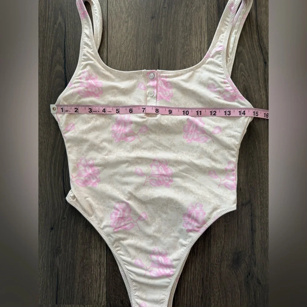 Frankie’s Bikinis xPamela Anderson One Piece in Lace On The Beach Size Large